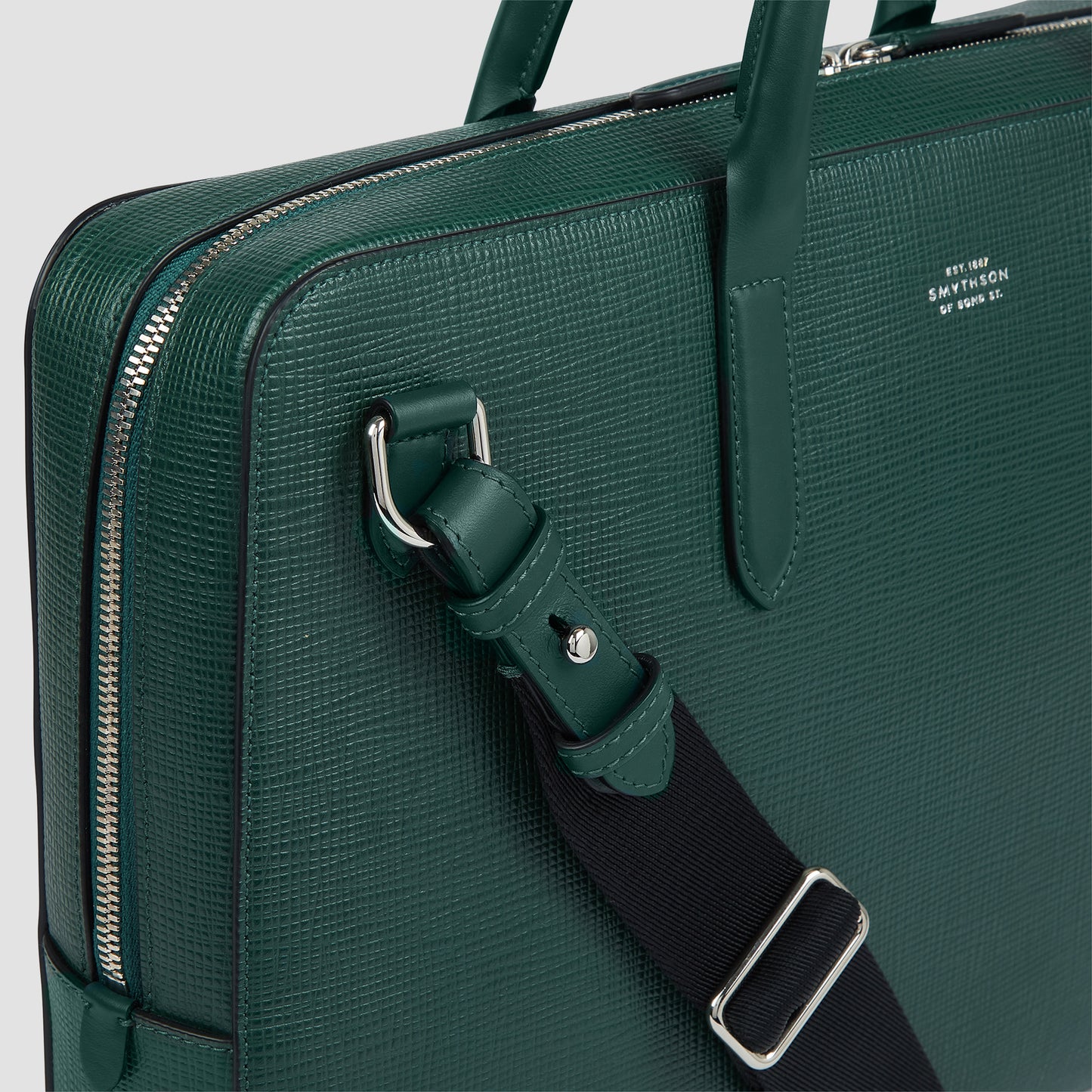 Lightweight Slim Briefcase in Panama - Forest Green