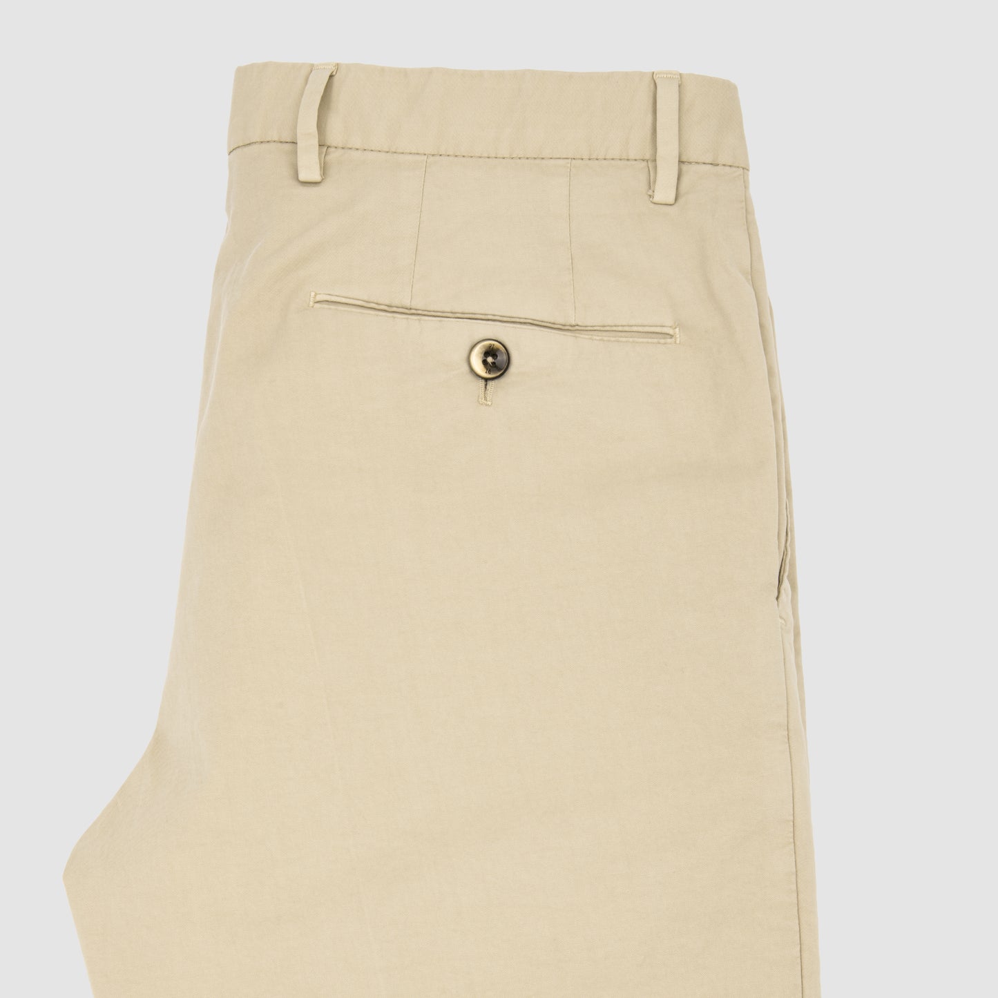 Shorts in Lighweight Stretch Cotton Stone