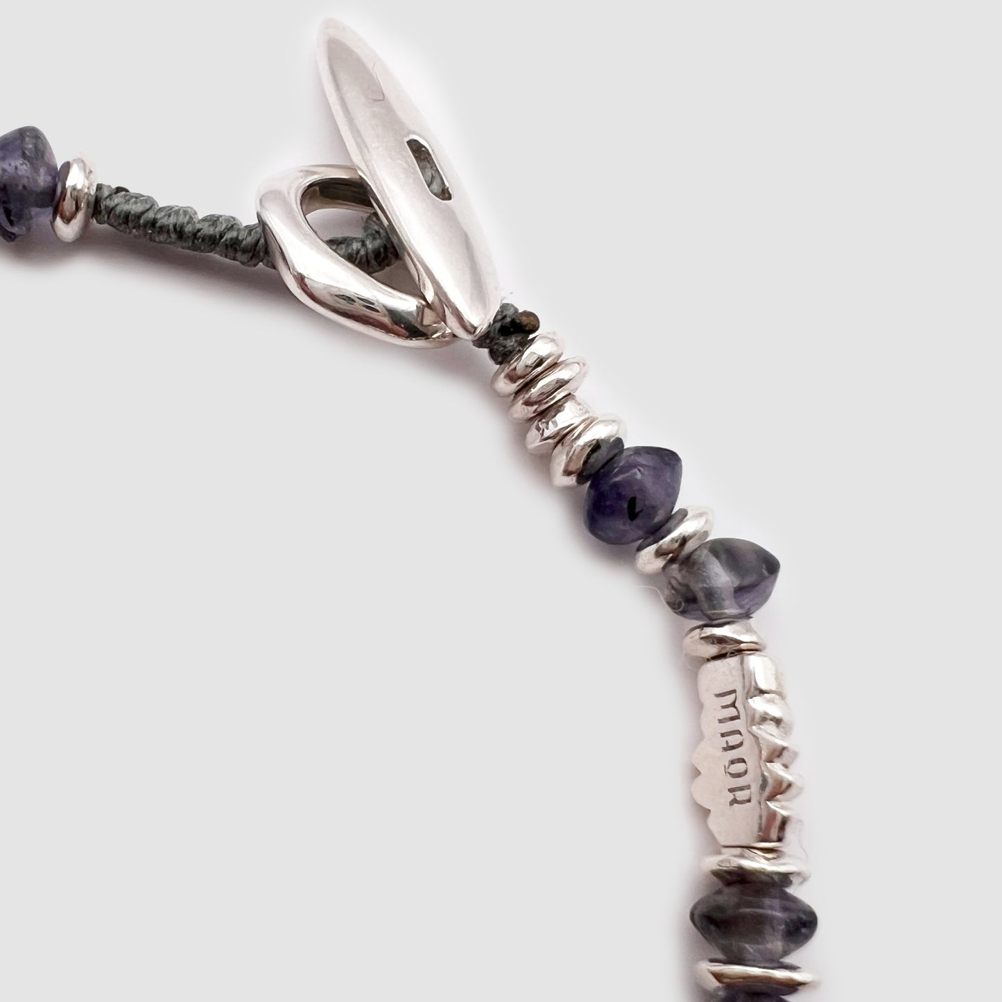 Pilla Bracelet with Lolite gemstones