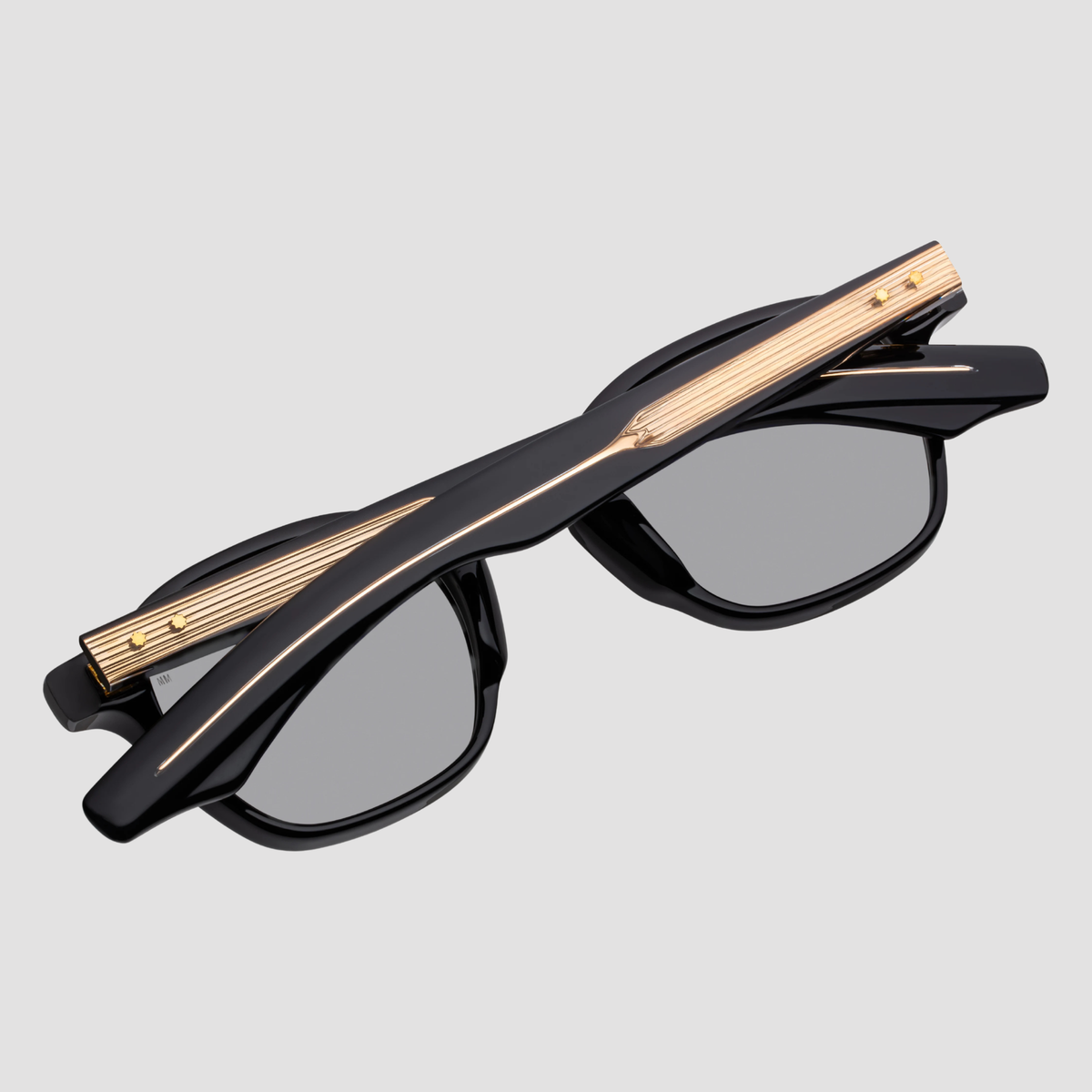 ZEPHIRIN-47, Griffin , Ash Lenses, Dark Gold Hardware