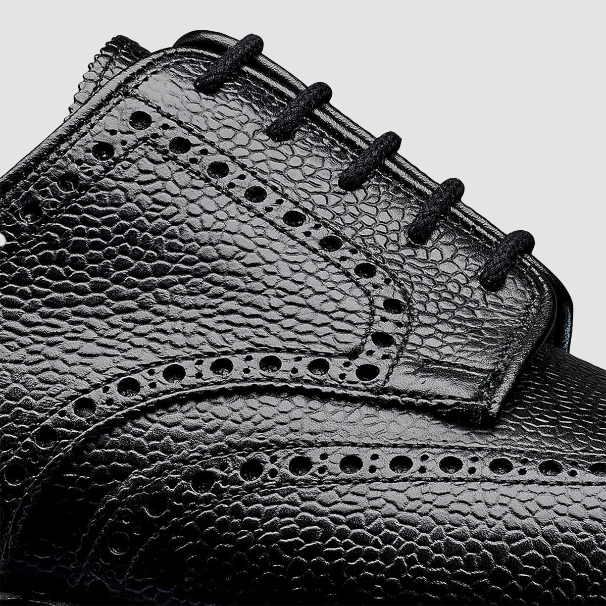 Pembroke, Black Scotch Grain, Vibram Commando Sole