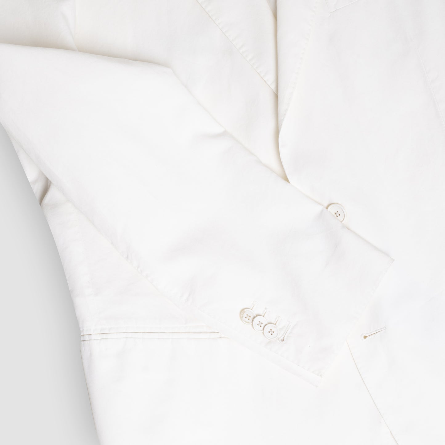 Two piece suit single breasted