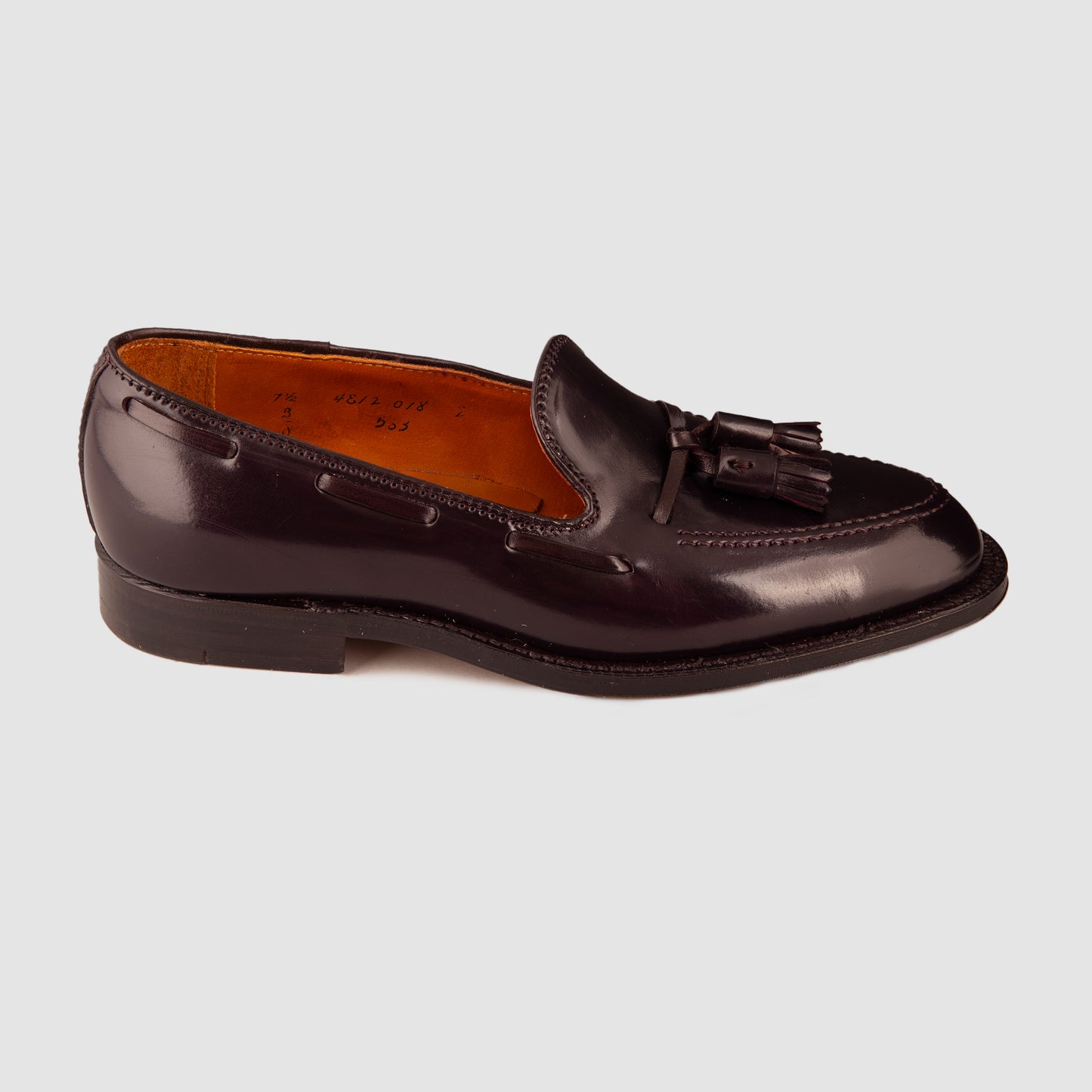 Tassel Loafer Color 8 Shell Cordovan 563 Color 8