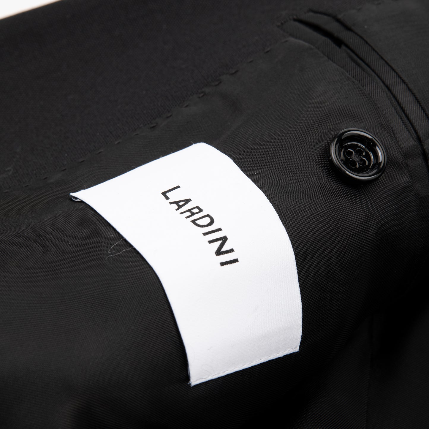 Wool Peek Lapel Attitude Single Breasted Suit