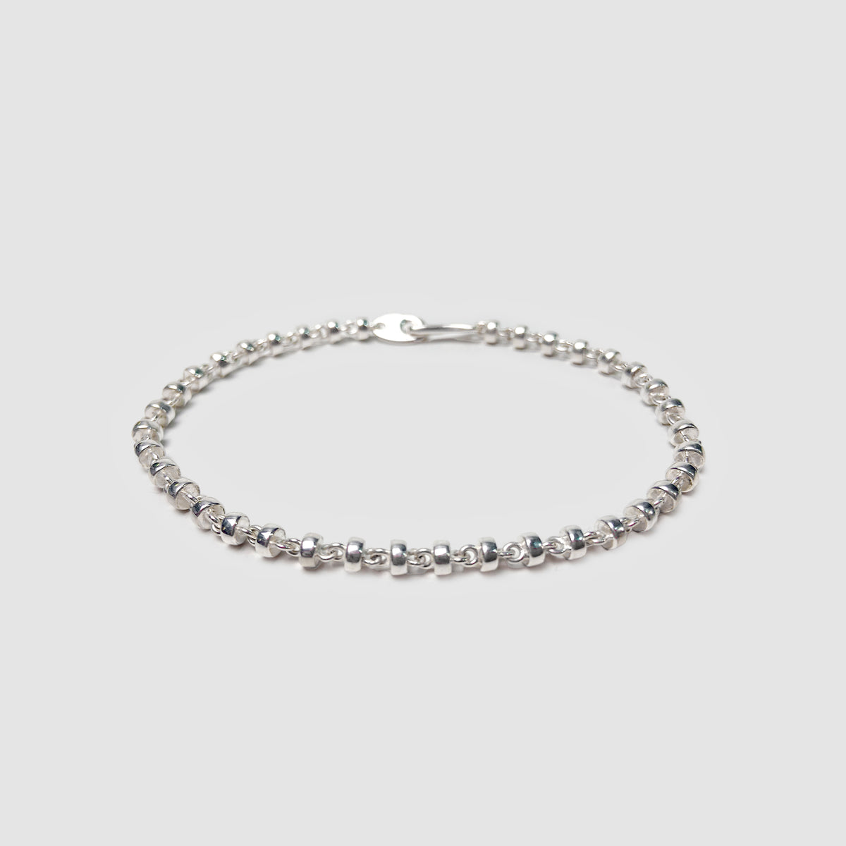 Pulsera Omni de 4 mm en plata - 7.5"
