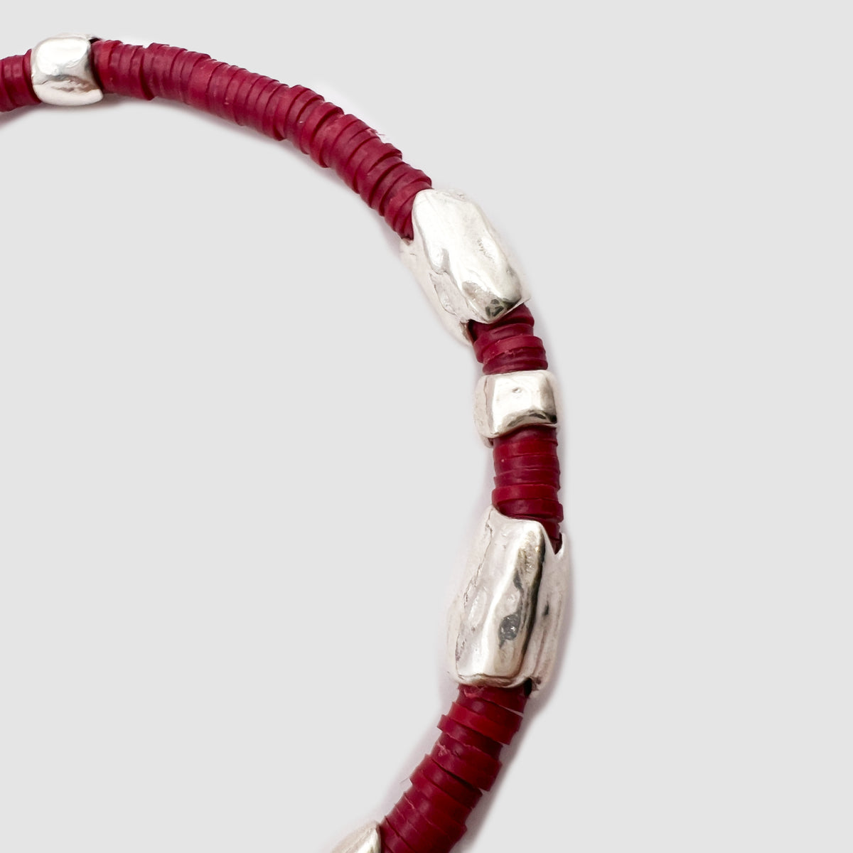 Dryp Bracelet in Silver and Wine African Beads