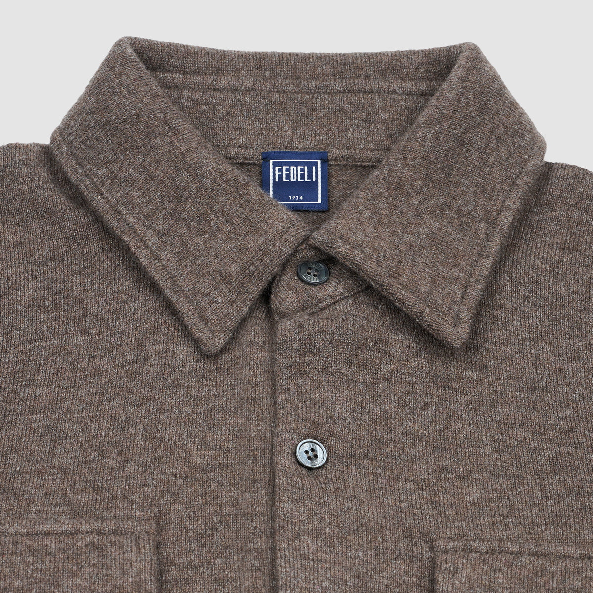 Sobrecamisa de cachemir marrón oscuro